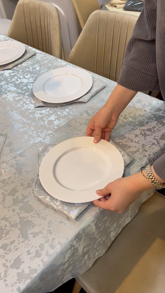 أناقة بسيطة تغيّر الجو كامل ✨ طقم طاولة فاخر 7 قطع